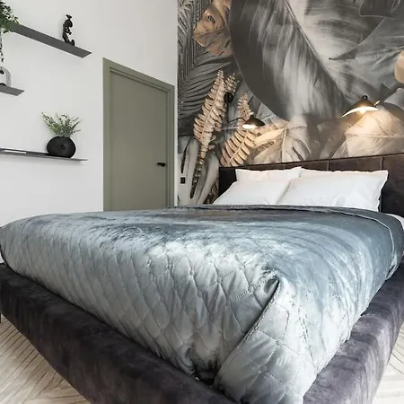 Luxurious Penthouse With Parking Апартаменти Рига