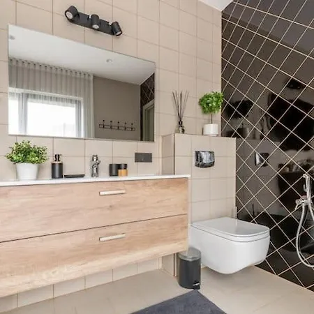 아파트 Luxurious Penthouse With Parking