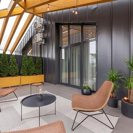 Luxurious Penthouse With Parking *