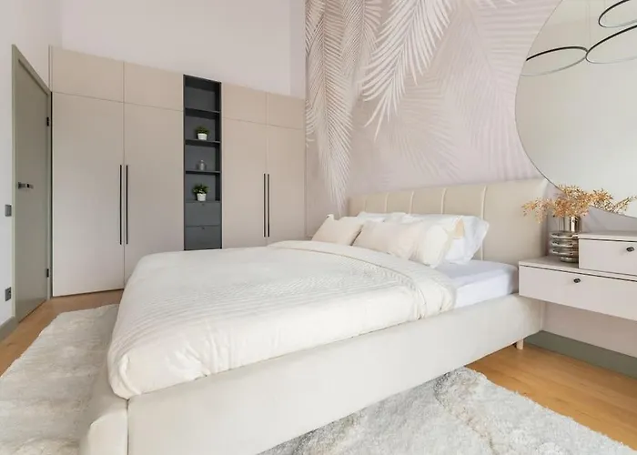 Luxurious Penthouse With Parking Apartment Riga