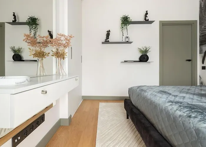 Apartment Luxurious Penthouse With Parking Riga