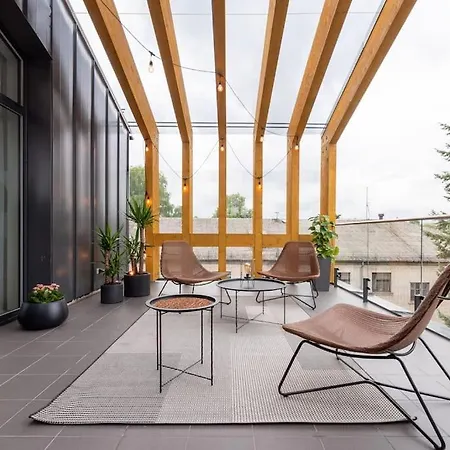 Luxurious Penthouse With Parking