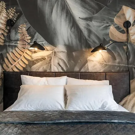 Апартаменты Luxurious Penthouse With Parking